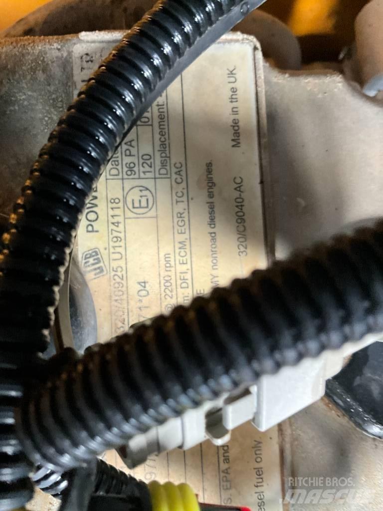 JCB 535-125 텔러 핸들러