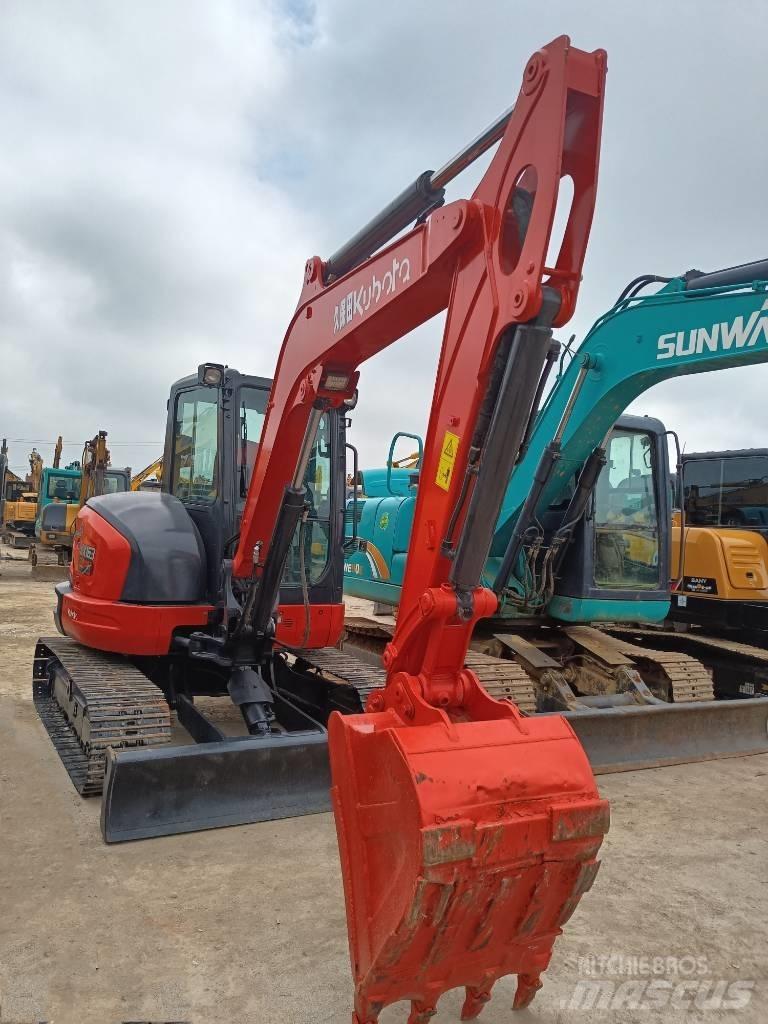 Kubota KX 163 중형굴삭기 7톤-28톤