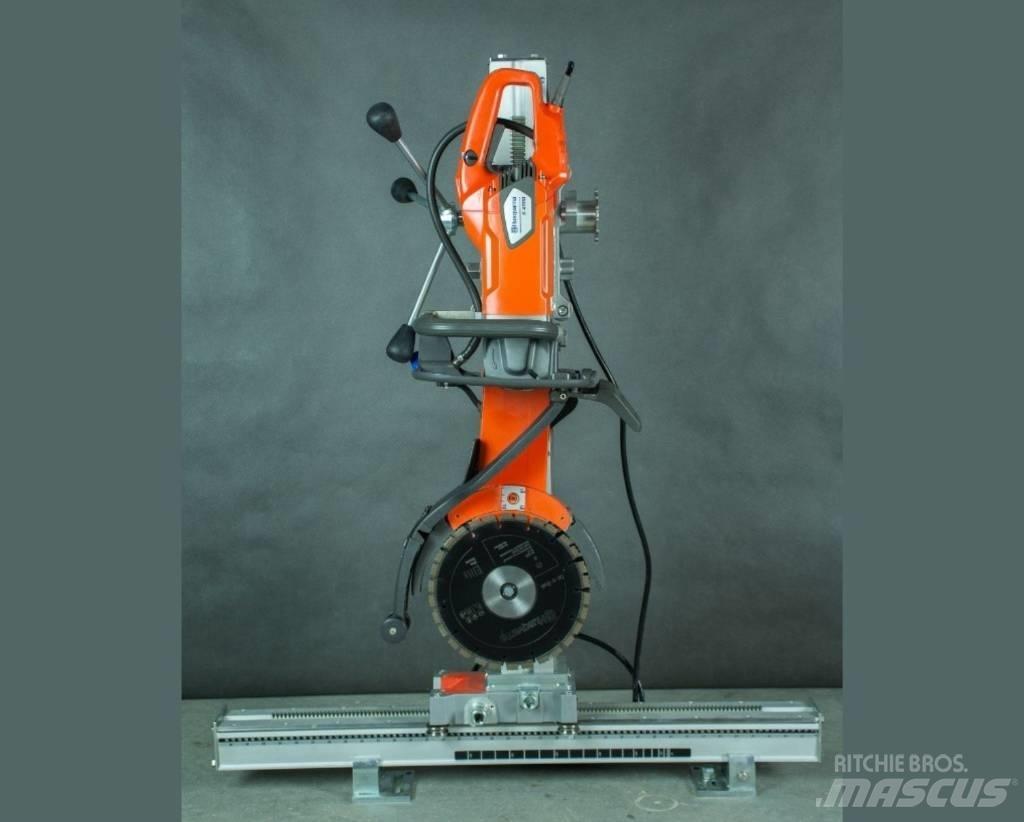 Husqvarna K4000CNB 발판 장비