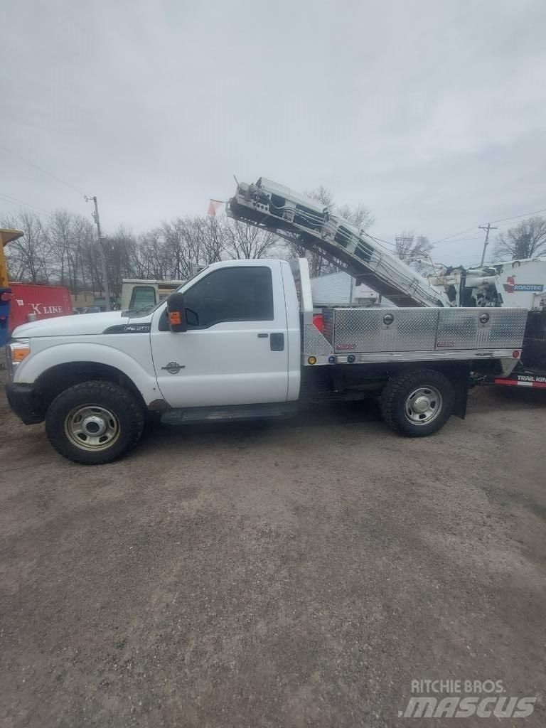 Ford F350 기타