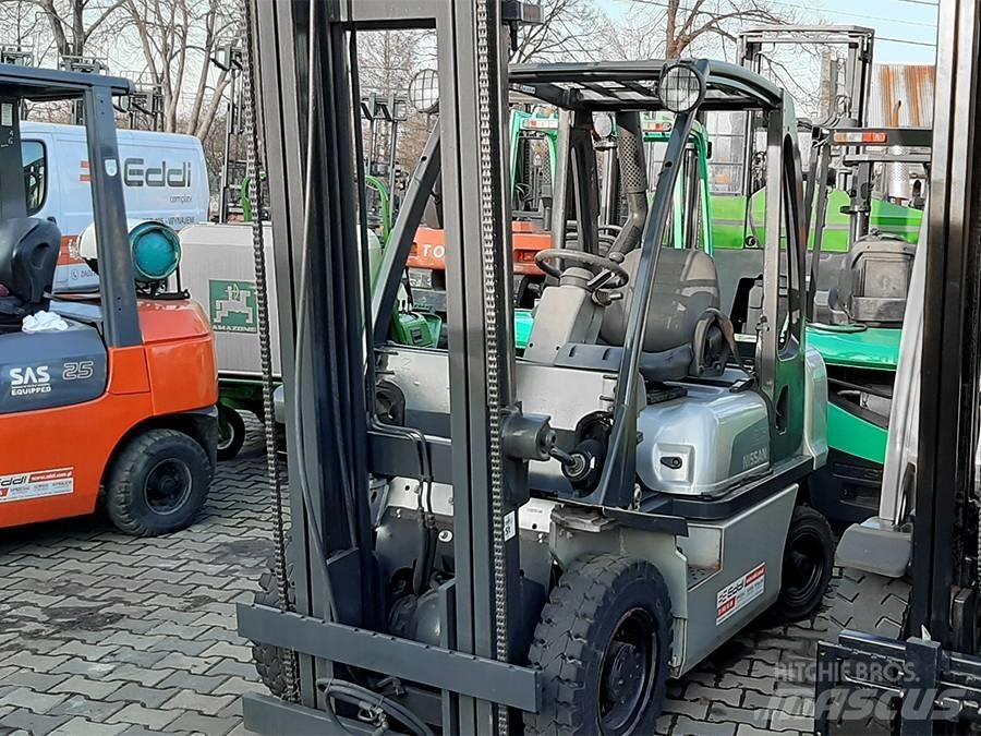 Nissan Y1D2A25Q 디젤 지게차