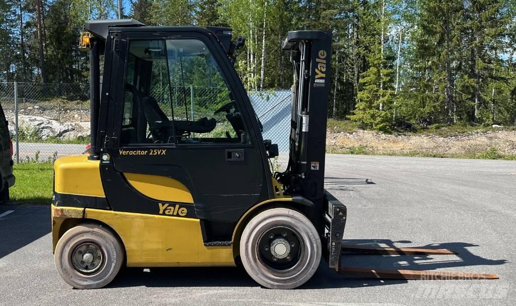 Yale GDP 25 VX 디젤 지게차