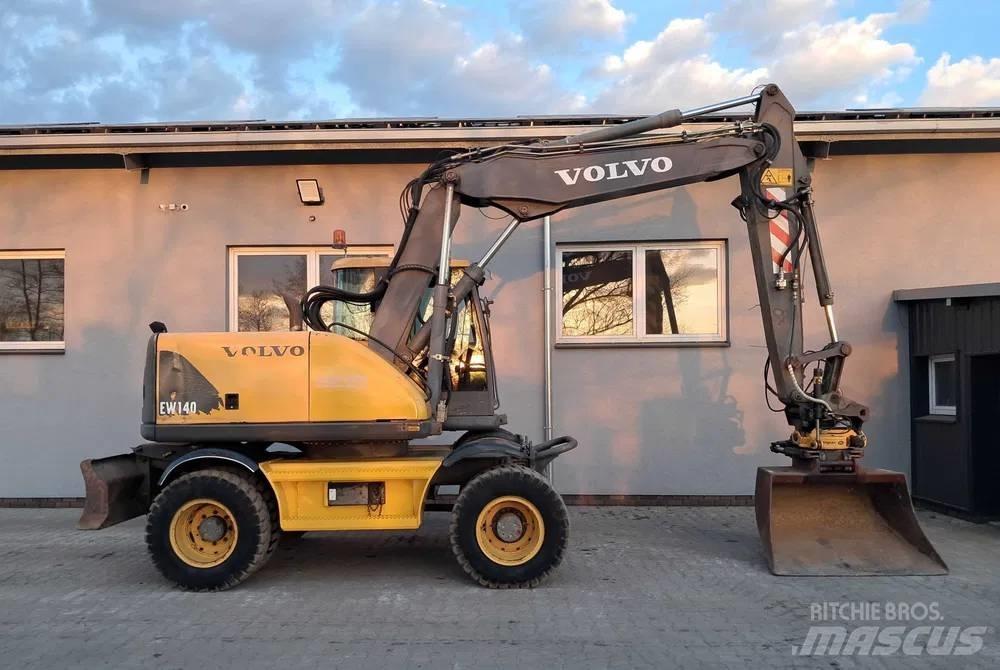Volvo EW 140  휠 굴삭기