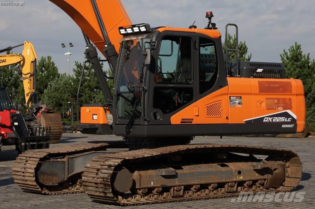 Doosan DX 225 LC-7 대형 굴삭기 29톤 이상