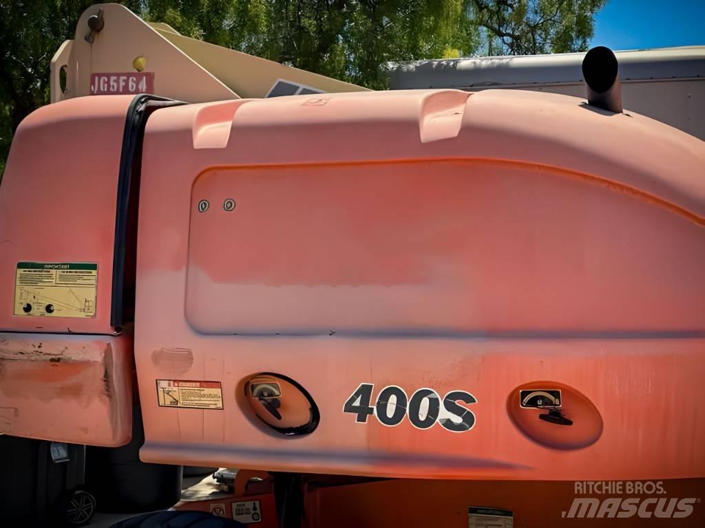 JLG 400 S 견인식 전동이동 리프트