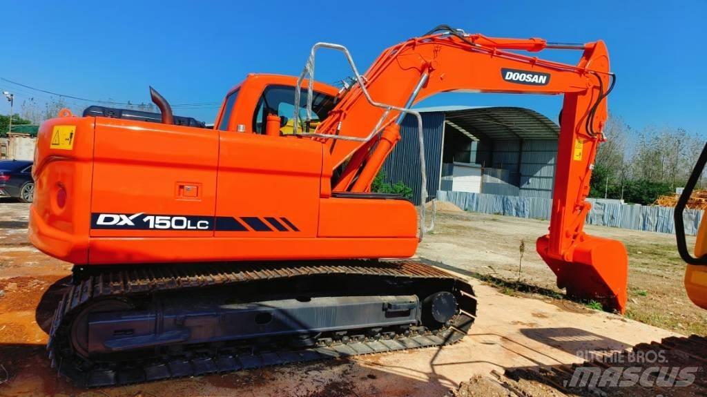 Hitachi ZX 210 대형 굴삭기 29톤 이상