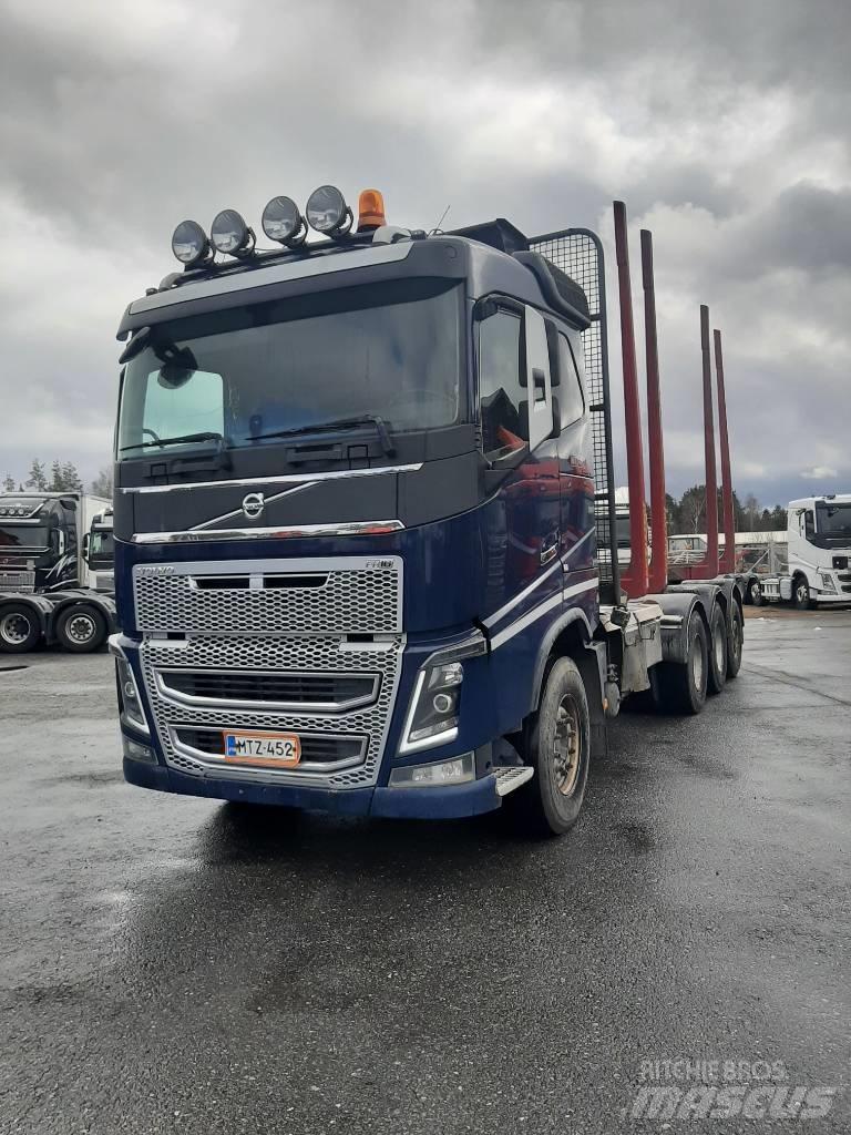 Volvo FH 16 목재 트럭