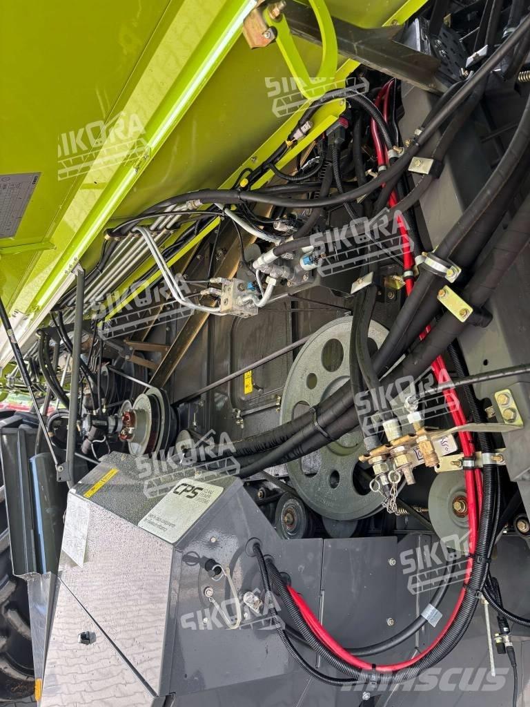 CLAAS Tucano 320 콤바인 수확기