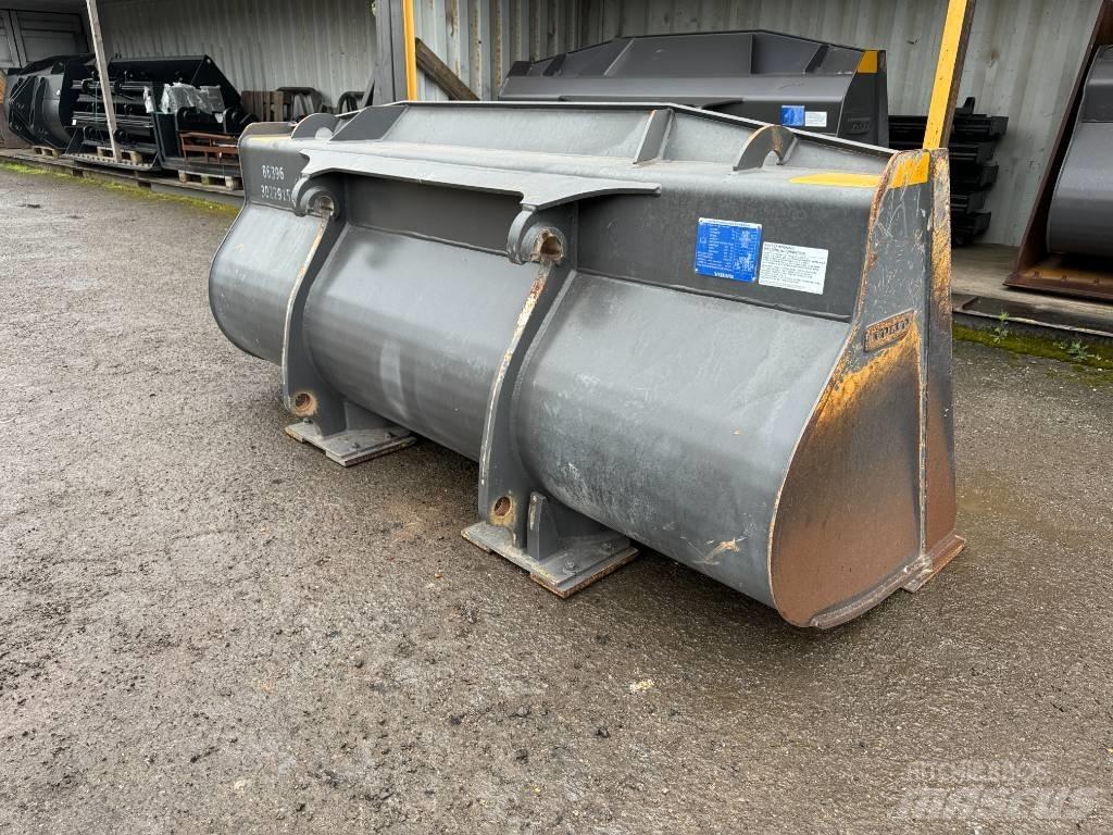 Volvo 1.6m Bucket 버켓