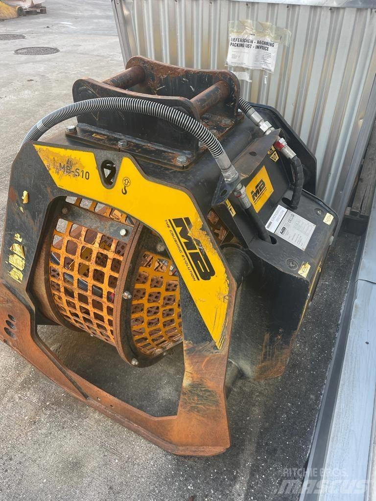 MB Crusher S 10 스크리너