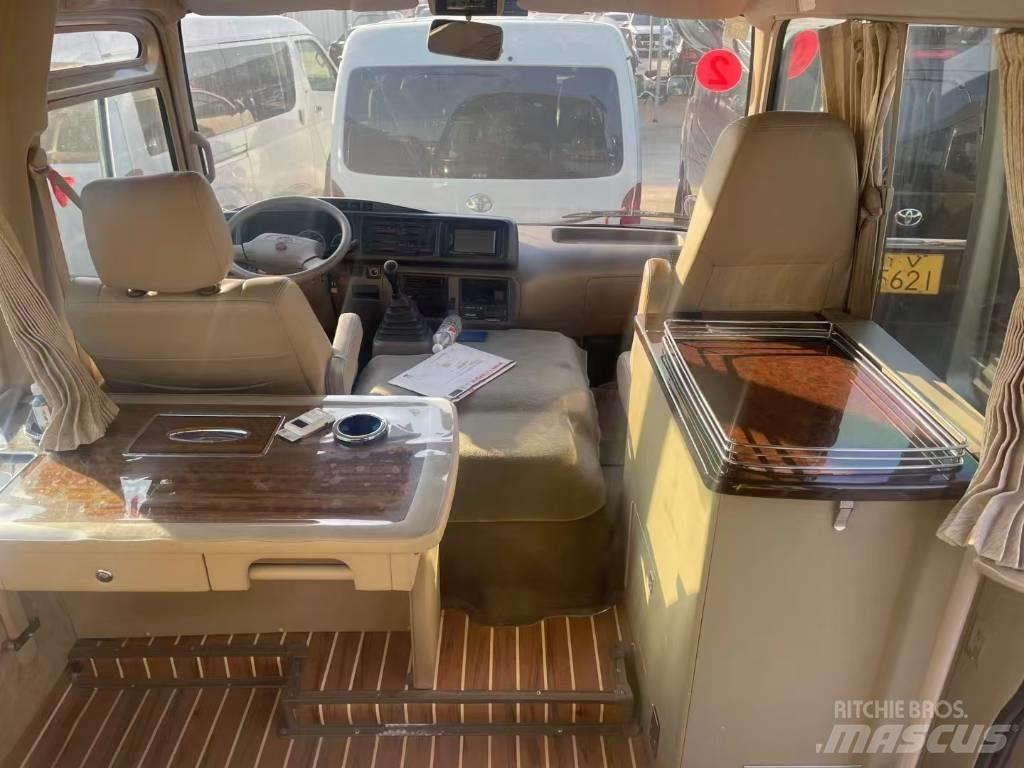 Toyota Coaster 시외버스