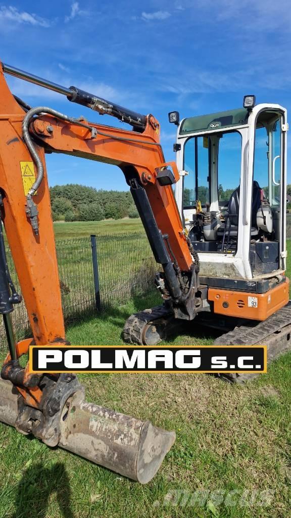 Hitachi ZX 26 소형 굴삭기 7톤 미만