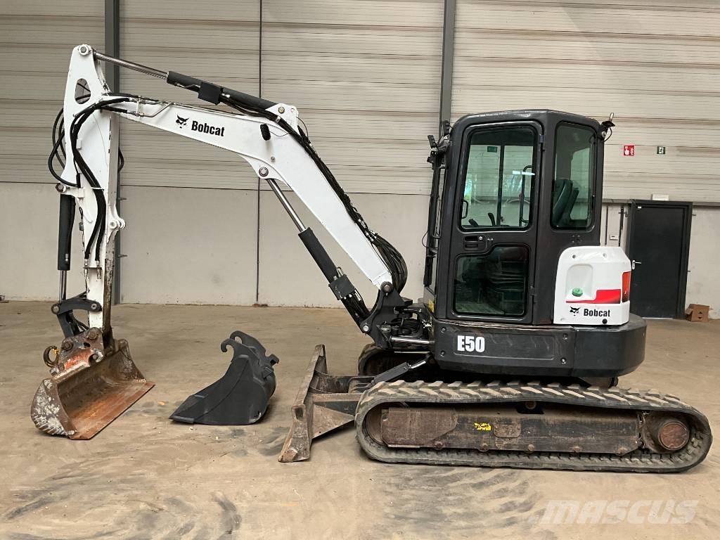 Bobcat E 50 EM 소형 굴삭기 7톤 미만