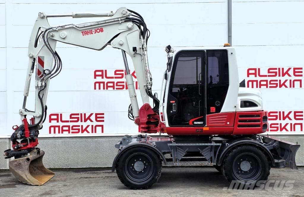 Takeuchi TB 295 W  휠 굴삭기