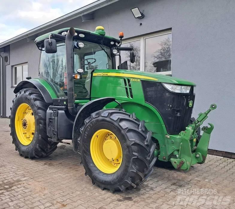 John Deere 7200 R 트랙터