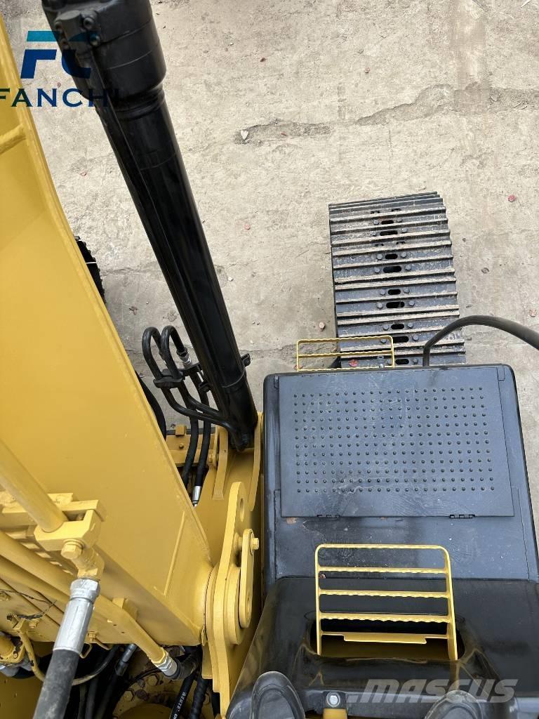 CAT CAT320D 대형 굴삭기 29톤 이상