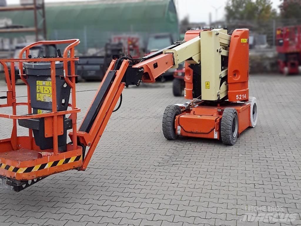 JLG E 300 AJP 관절형 전동이동 리프트