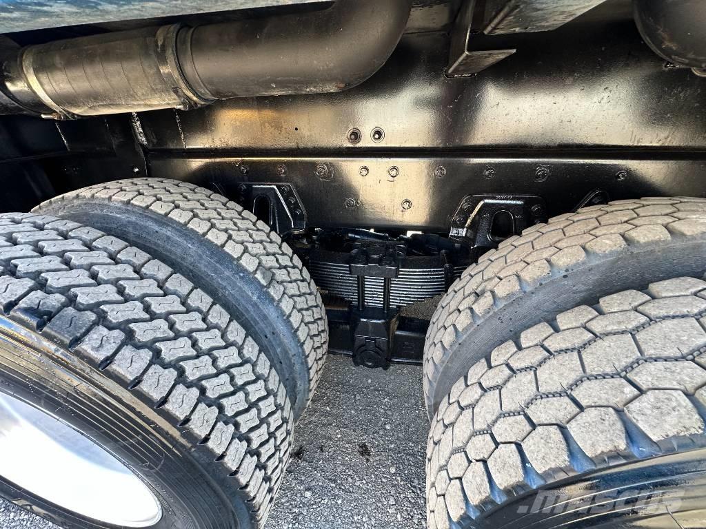 Freightliner 114 SD 콤비/진공 트럭