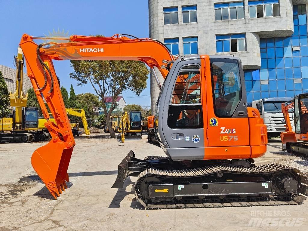 Hitachi ZX 75 대형 굴삭기 29톤 이상
