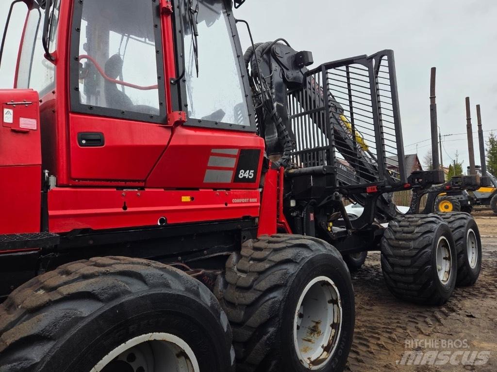 Komatsu 845 원목 포워더