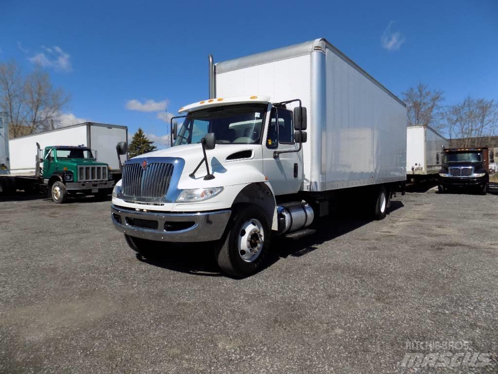 International 4300 탑차 트럭