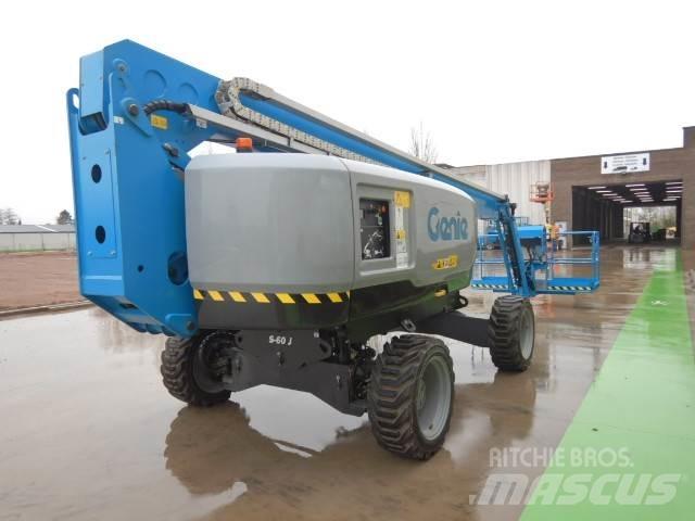 Genie S60J 견인식 전동이동 리프트