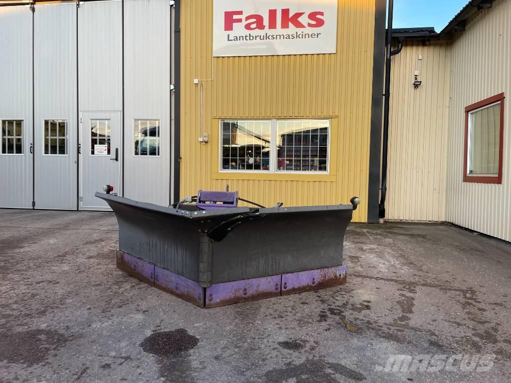 Holms Vikplog 2,8m. 제설 블레이드 및 제설기