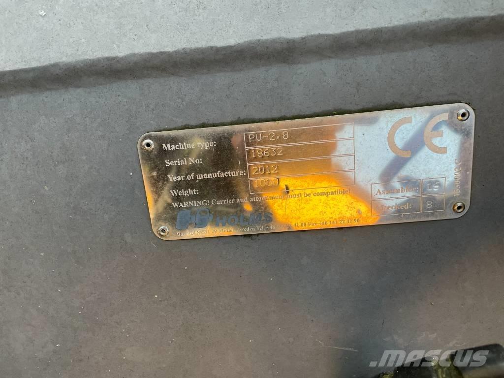 Holms Vikplog 2,8m. 제설 블레이드 및 제설기