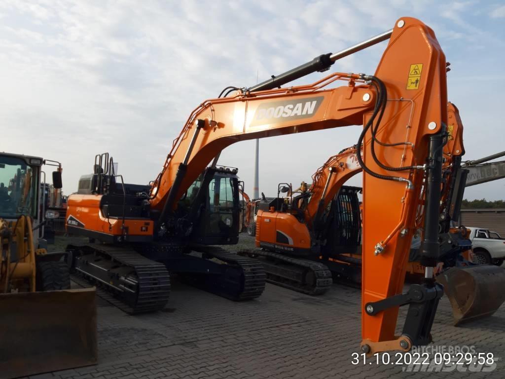 Doosan DX 300 NLC-7 대형 굴삭기 29톤 이상