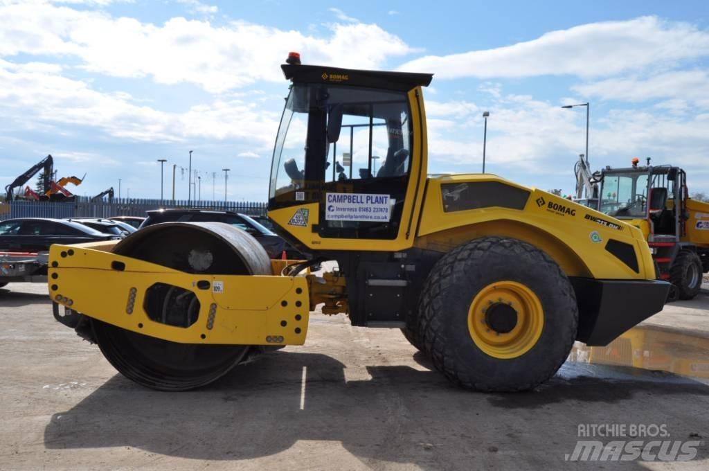 Bomag BW 213 D H-5 싱글 드럼 롤러