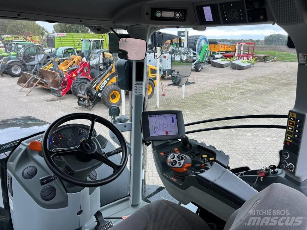 CLAAS Axion 830 트랙터