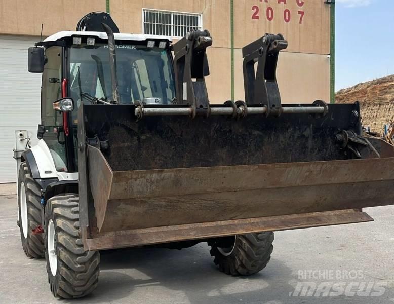 Hidromek HMK 102 B 백호로더
