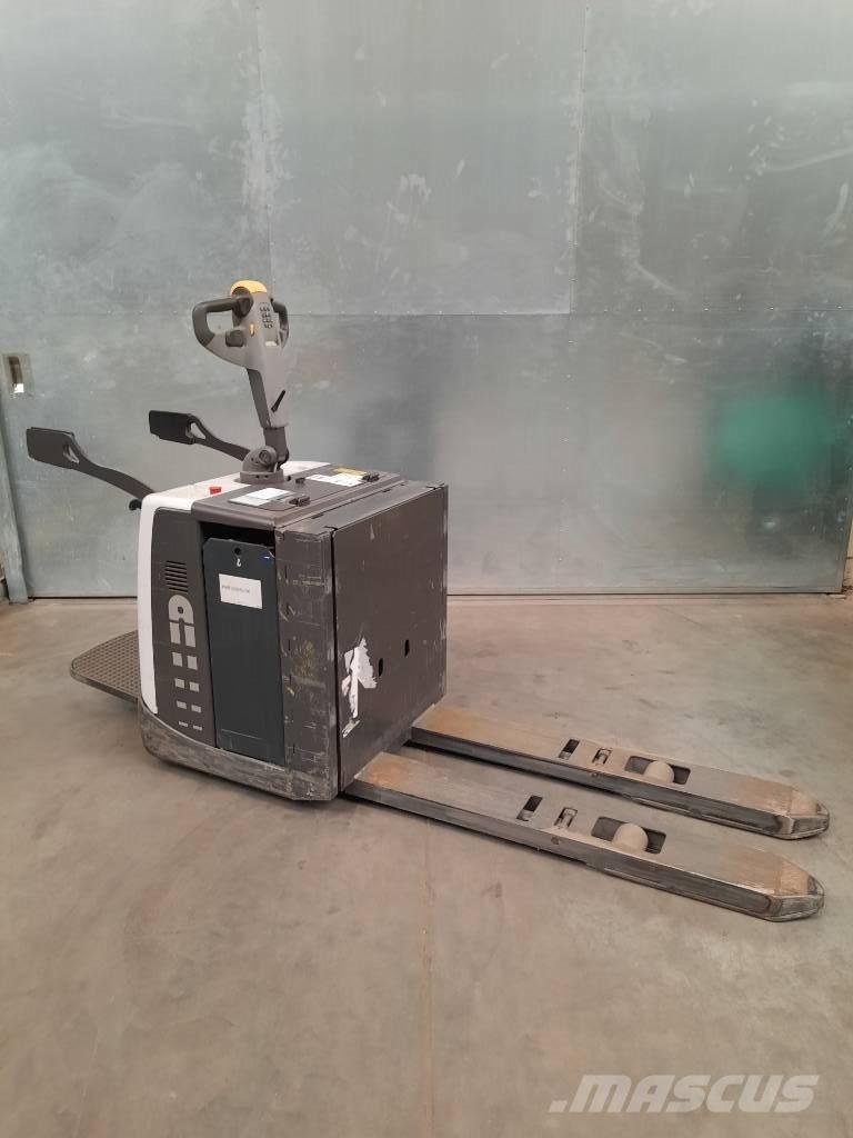 UniCarriers PMR200P 로우 리프터(승강대 포함)