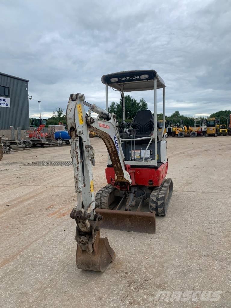 Takeuchi TB 215 R 소형 굴삭기 7톤 미만