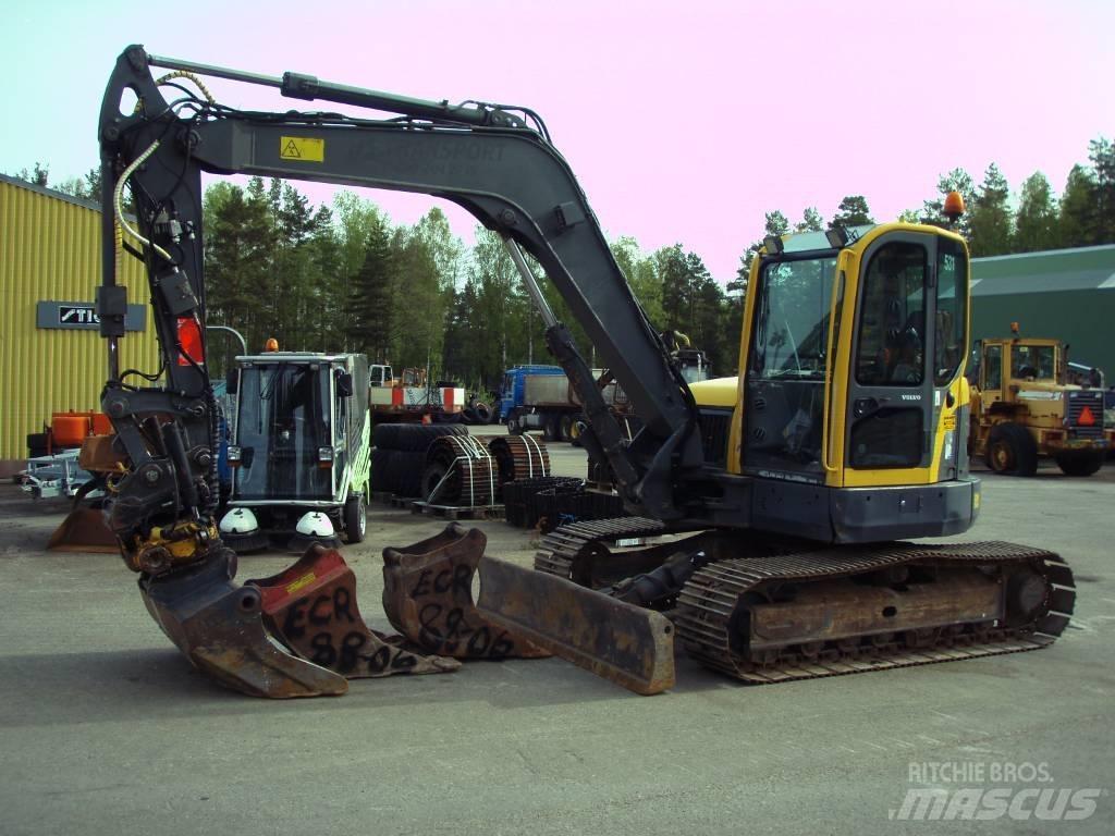 Volvo ECR 88 중형굴삭기 7톤-28톤