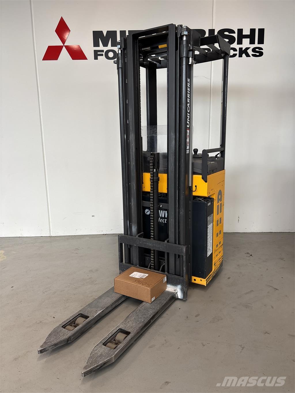 Atlet A160 보행식 리치 지게차