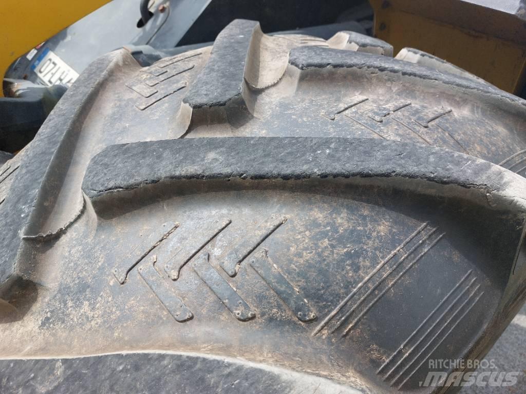 Komatsu WA320-5  휠로우더