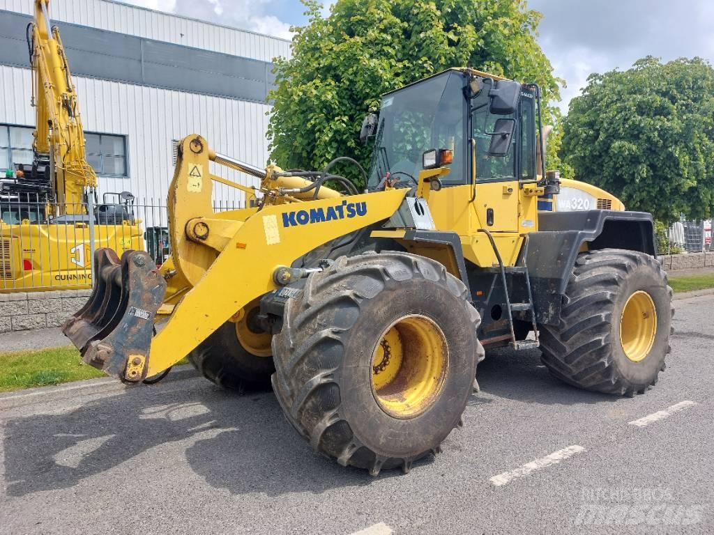 Komatsu WA320-5  휠로우더