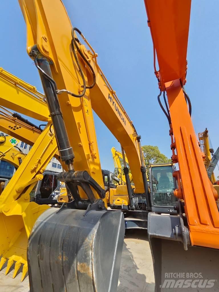Hyundai R220LC-9S 대형 굴삭기 29톤 이상