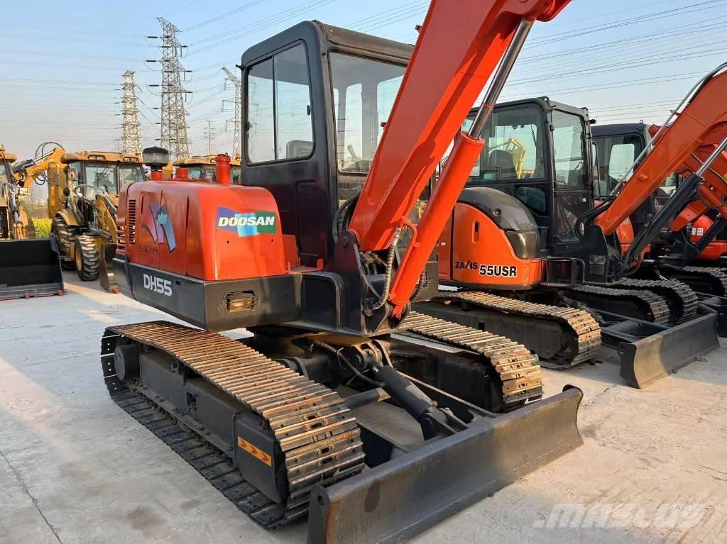Doosan DH 55 소형 굴삭기 7톤 미만