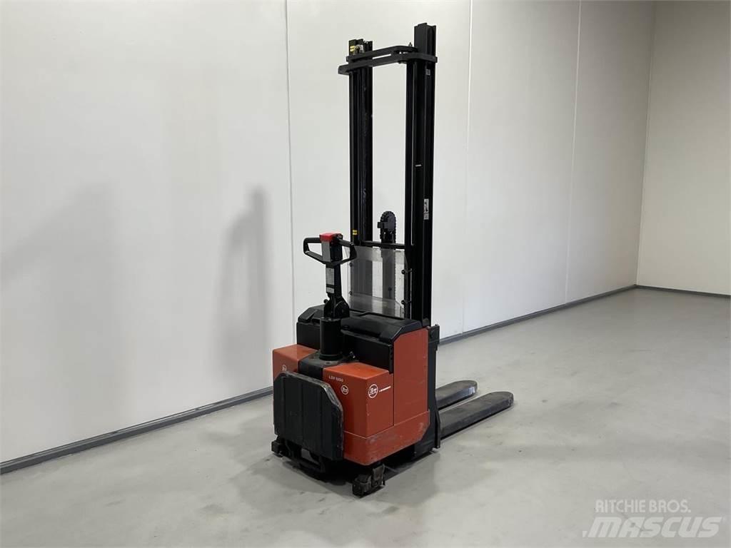 BT LSV 1250/11 보행식 리치 지게차
