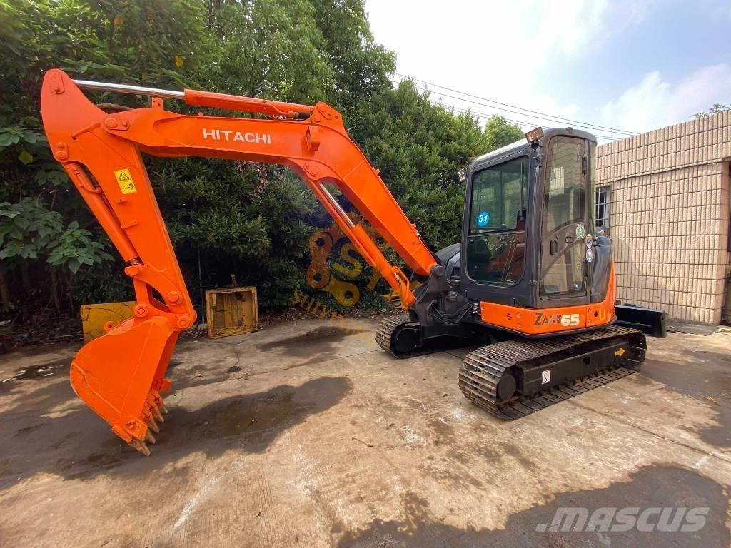 Hitachi ZX 65 U 소형 굴삭기 7톤 미만