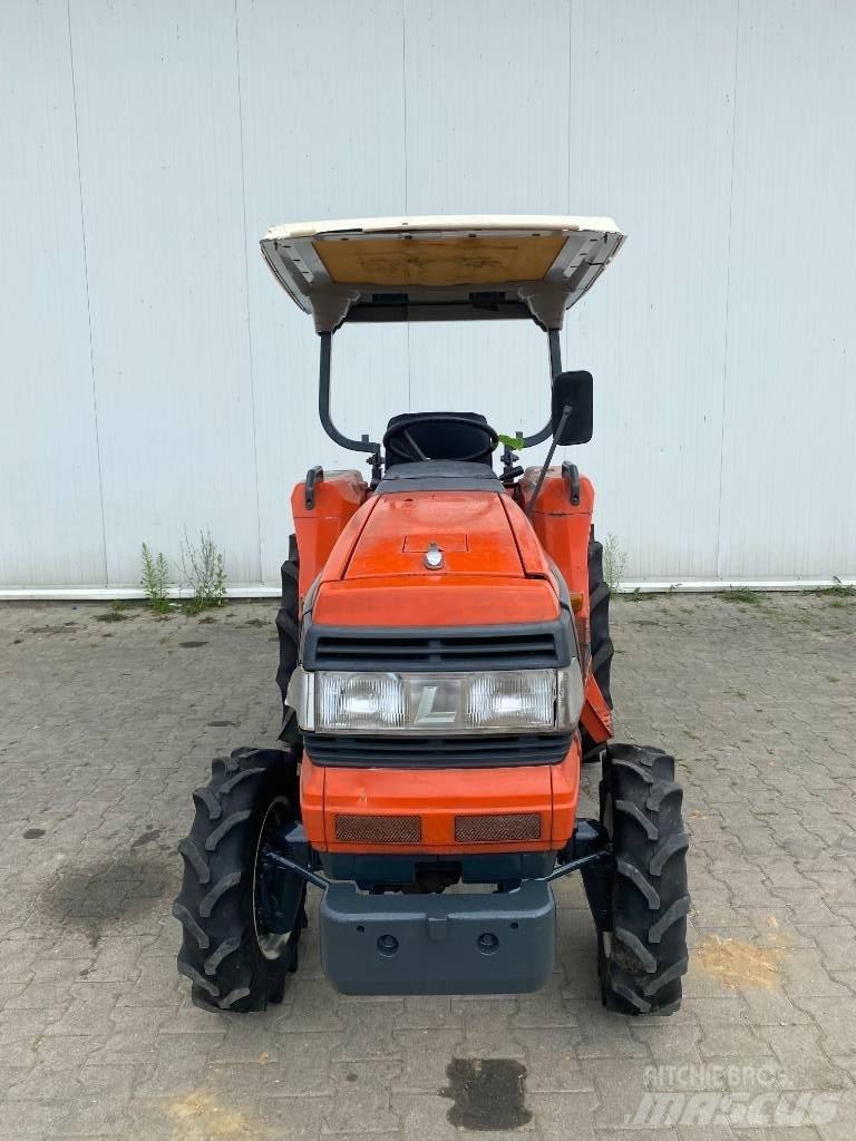 Kubota GL241 소형 트랙터