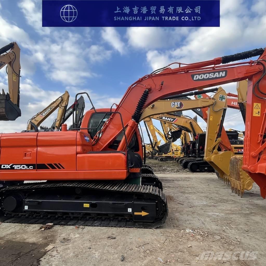 Doosan DX 150 대형 굴삭기 29톤 이상