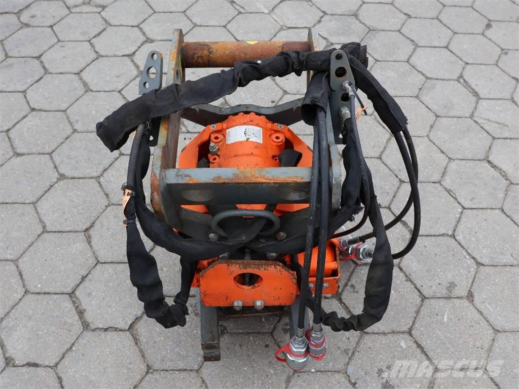  TILT ROTATOR TR07 퀵 커넥터