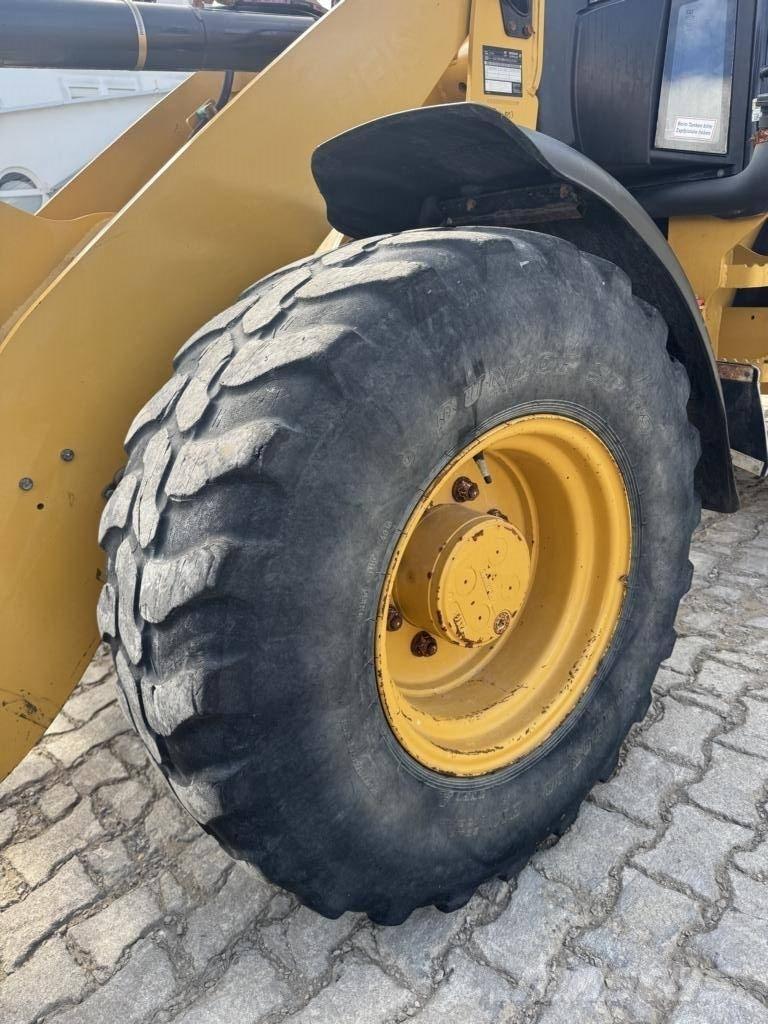 CAT 908M  휠로우더