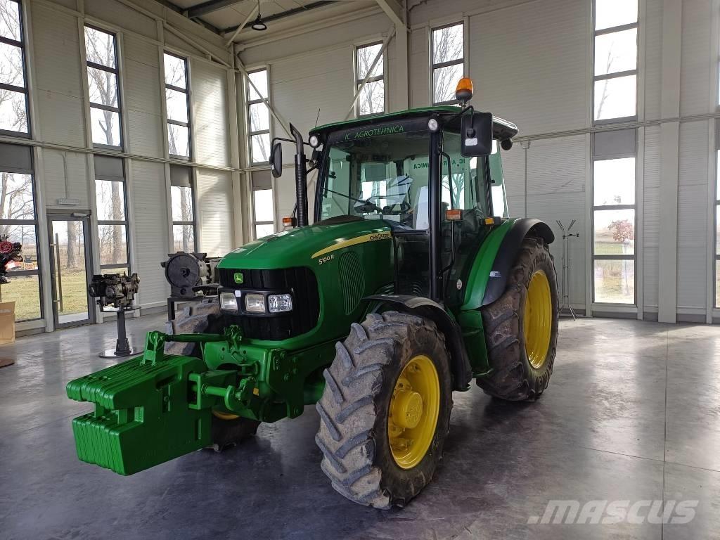 John Deere 5100 R 트랙터