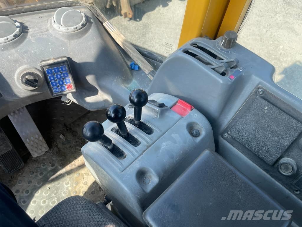 Volvo L 50 D  휠로우더