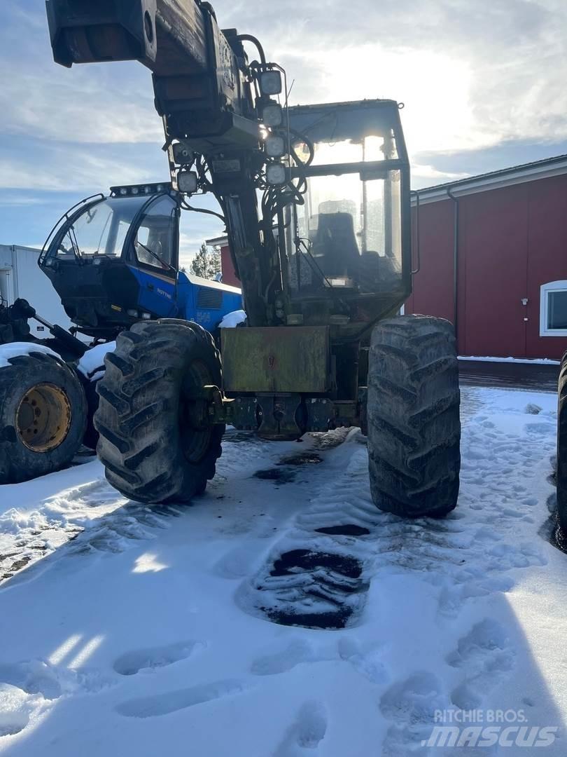 Valmet 911 원목 하베스터