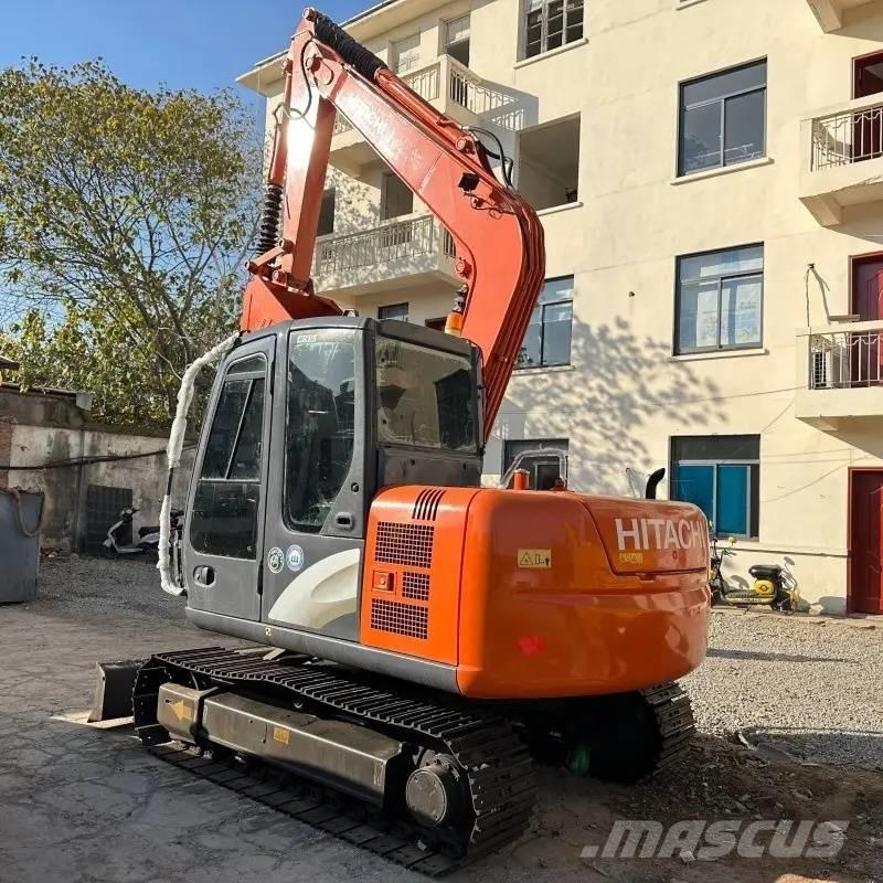 Hitachi ZX 70 중형굴삭기 7톤-28톤
